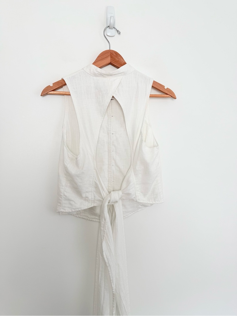 Free People Back It Up Open Back Waistcoat Vest Top - Picture 11 of 13